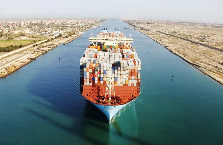 Suez Canal adds inspection rules for ships over 25 years old