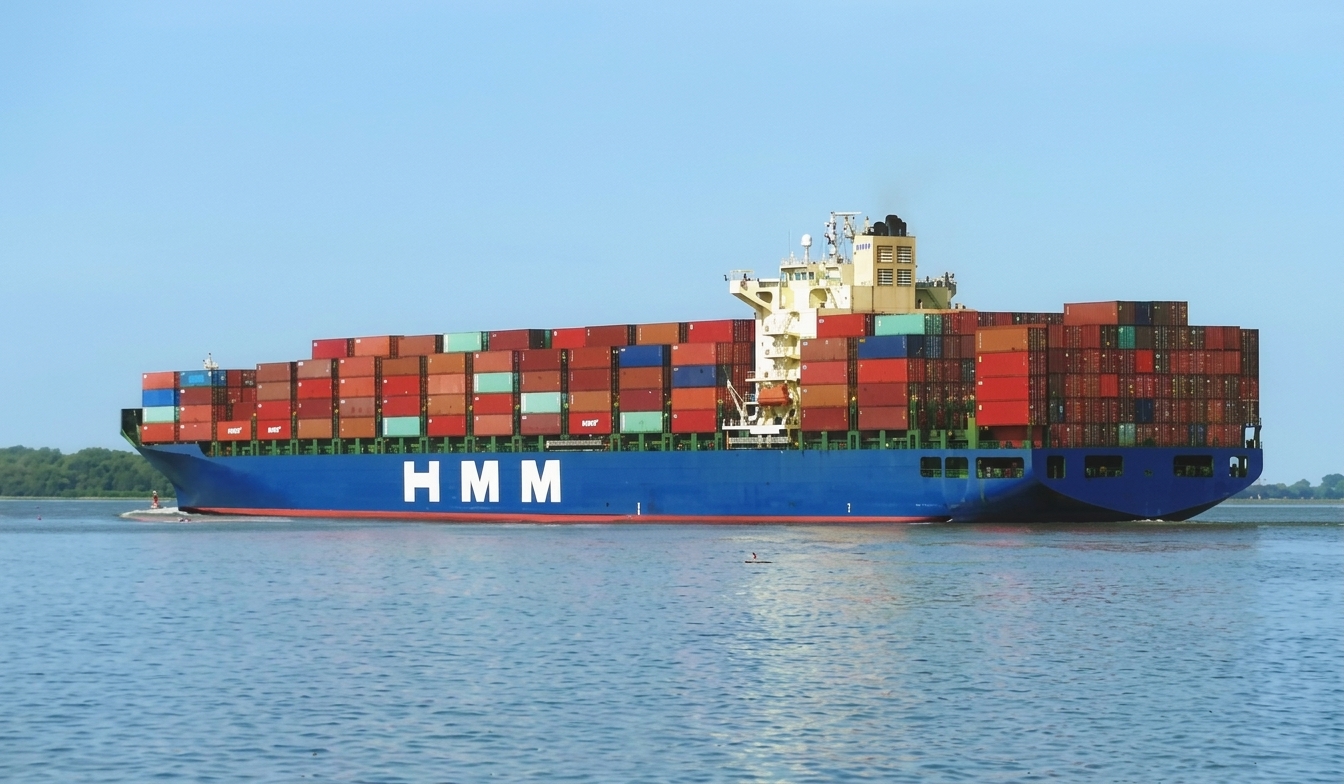 Fire-hit HMM Platinum, 2,300 containers aboard, nears SA port of refuge